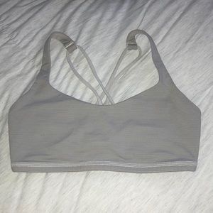 Lululemon free to be bra size 4
